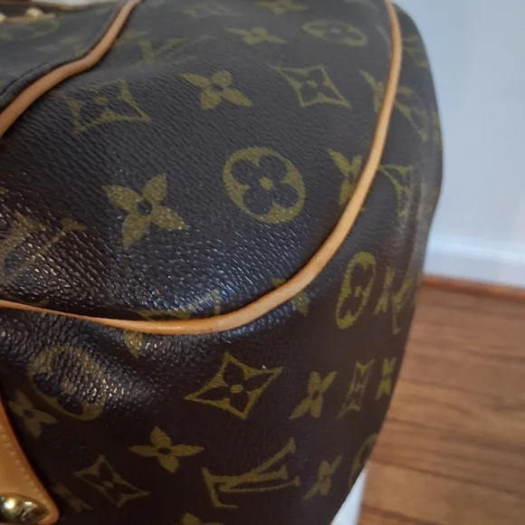 Authentic Louis Vuitton Galliera PM - Picture 9 of 16